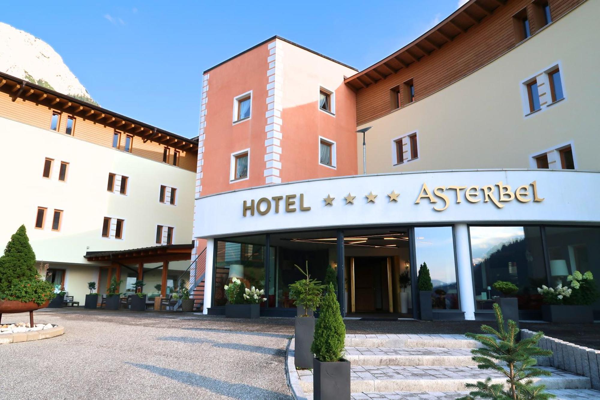 Hotel Asterbel Braies  Exterior photo