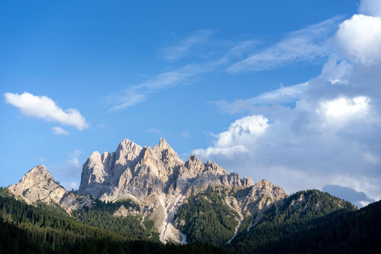 Hotel Asterbel Braies  Exterior photo